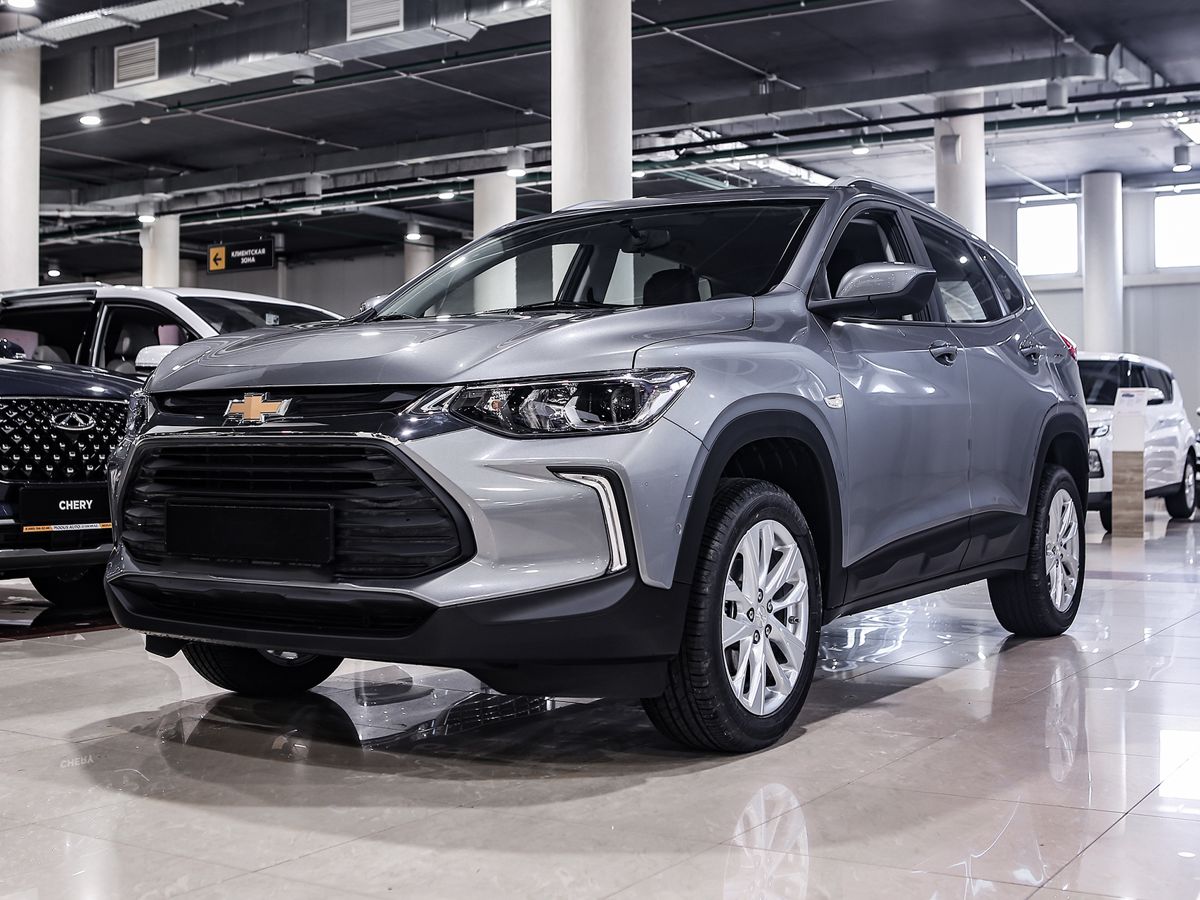 Купить Tracker с пробегом