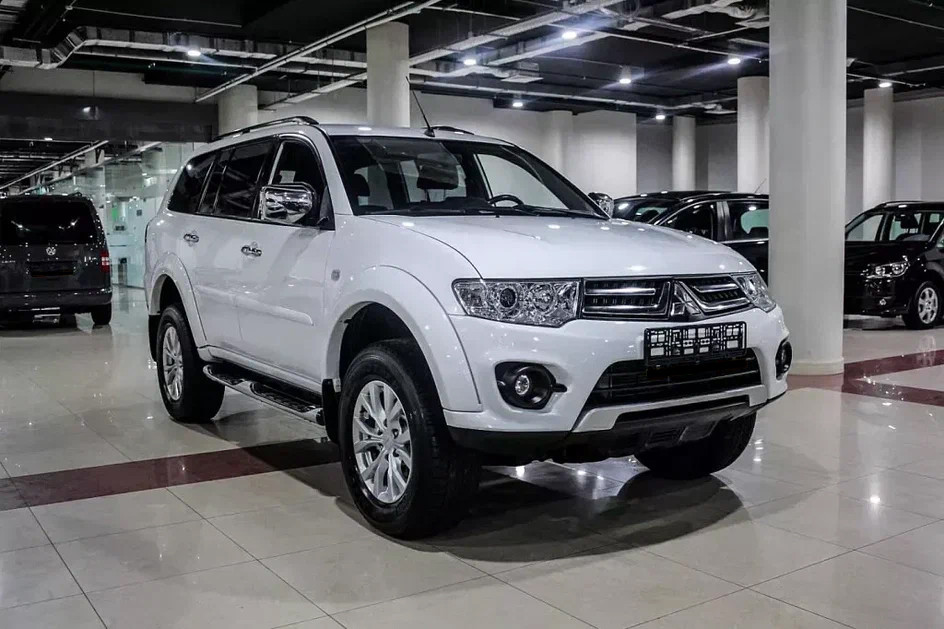 Купить Pajero Sport с пробегом